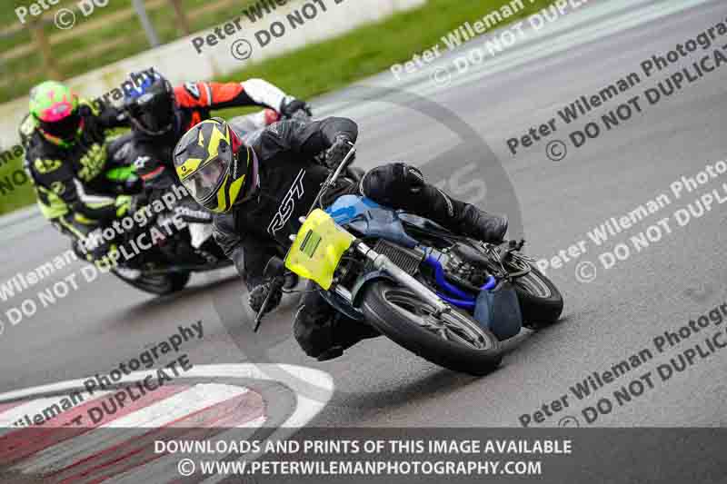 donington no limits trackday;donington park photographs;donington trackday photographs;no limits trackdays;peter wileman photography;trackday digital images;trackday photos